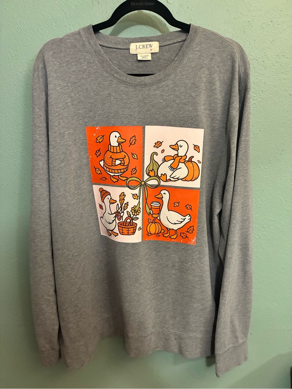 J.Crew Fall Ducks Graphic Sweatshirt Heather Gray Size XL Style 58307 Cotton